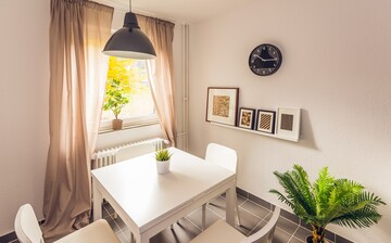 Wohnung in Wuppertal: Möbliertes Wohnzimmer