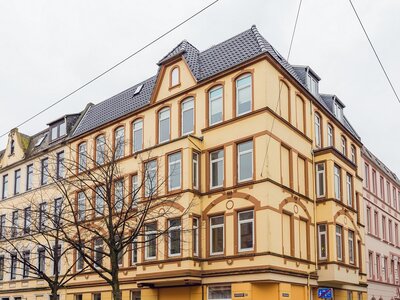 Wohnhaus mit vielen Wohnungen