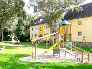 Fassadensanierung und Spielplatzbau in Duisburg abgeschlossen