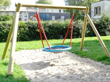 Neuer Spielplatz für Mieterkinder in Duisburg