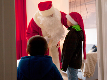 Nikolaus besucht Mieter in Bremerhaven
