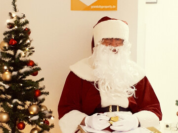Nikolaus besucht Mieter von GCP in Neubrandenburg