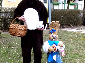 Osterhase hoppelte bei Mietern in Neubrandenburg vorbei