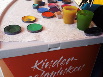 Hattinger Mieter feiern „Mini-Jahrmarkt“
