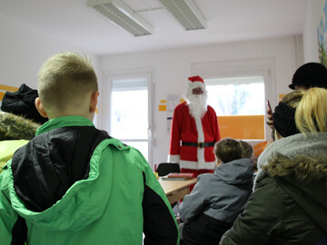 Sechster Überraschungsbesuch des GCP-Nikolaus in Dresden