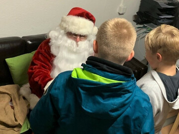 Weihnachtliche Freude für rund 50 kleine Mieter:innen in Solingen