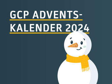 Ein Schneemann mit einem gelben Schal, Karottennase , Augen und lächelnden Mund.  Geschrieben steht: GCP Adventskalender 2024.