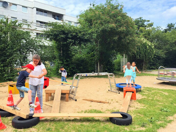 Spiel und Spaß am Montagnachmittag - Spielmobil erfreut Kinder der Grohner Düne