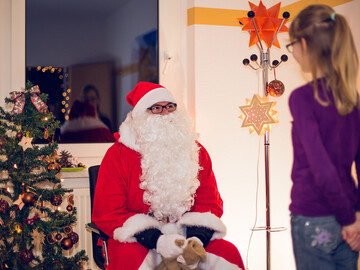 Neubrandenburger Mieter freuen sich über Nikolausbesuch