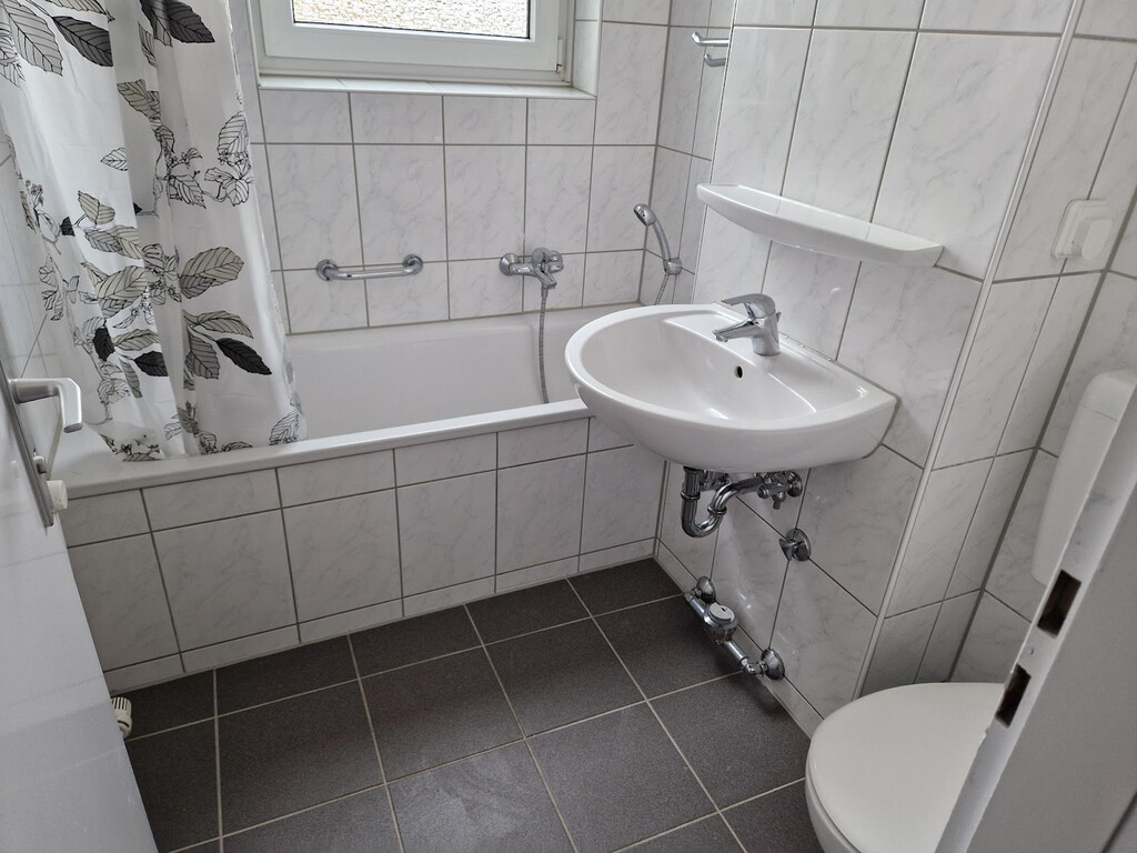 Ubierweg 9, 42653 Solingen Ubierweg 9, 42653 Solingen