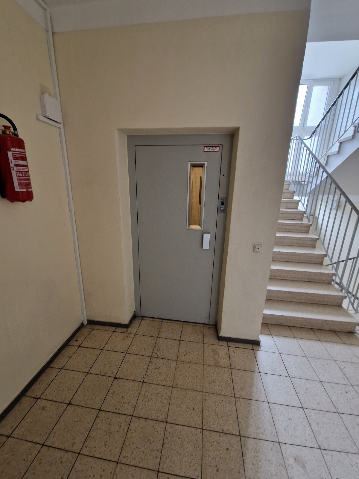 Kurt-Schumacher-Platz 15, 24109 Kiel Kurt-Schumacher-Platz 15, 24109 Kiel