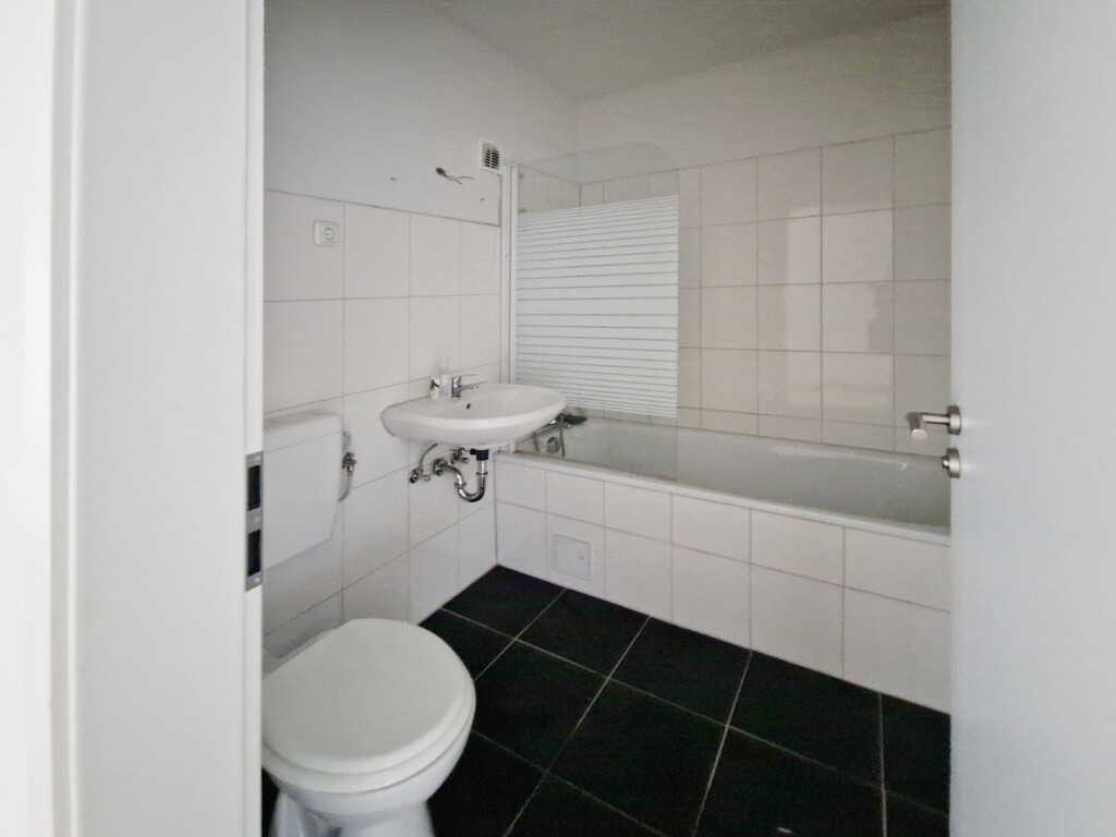 Neue Jülicher Straße 81, 52353 Düren