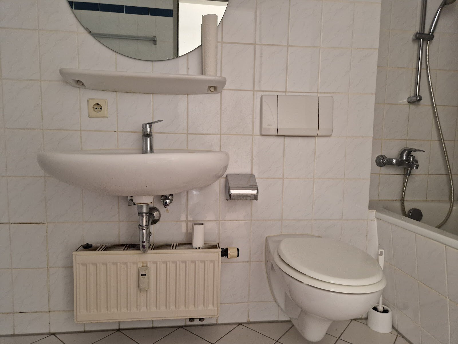 Lyoner Straße 42, 60528 Frankfurt am Main