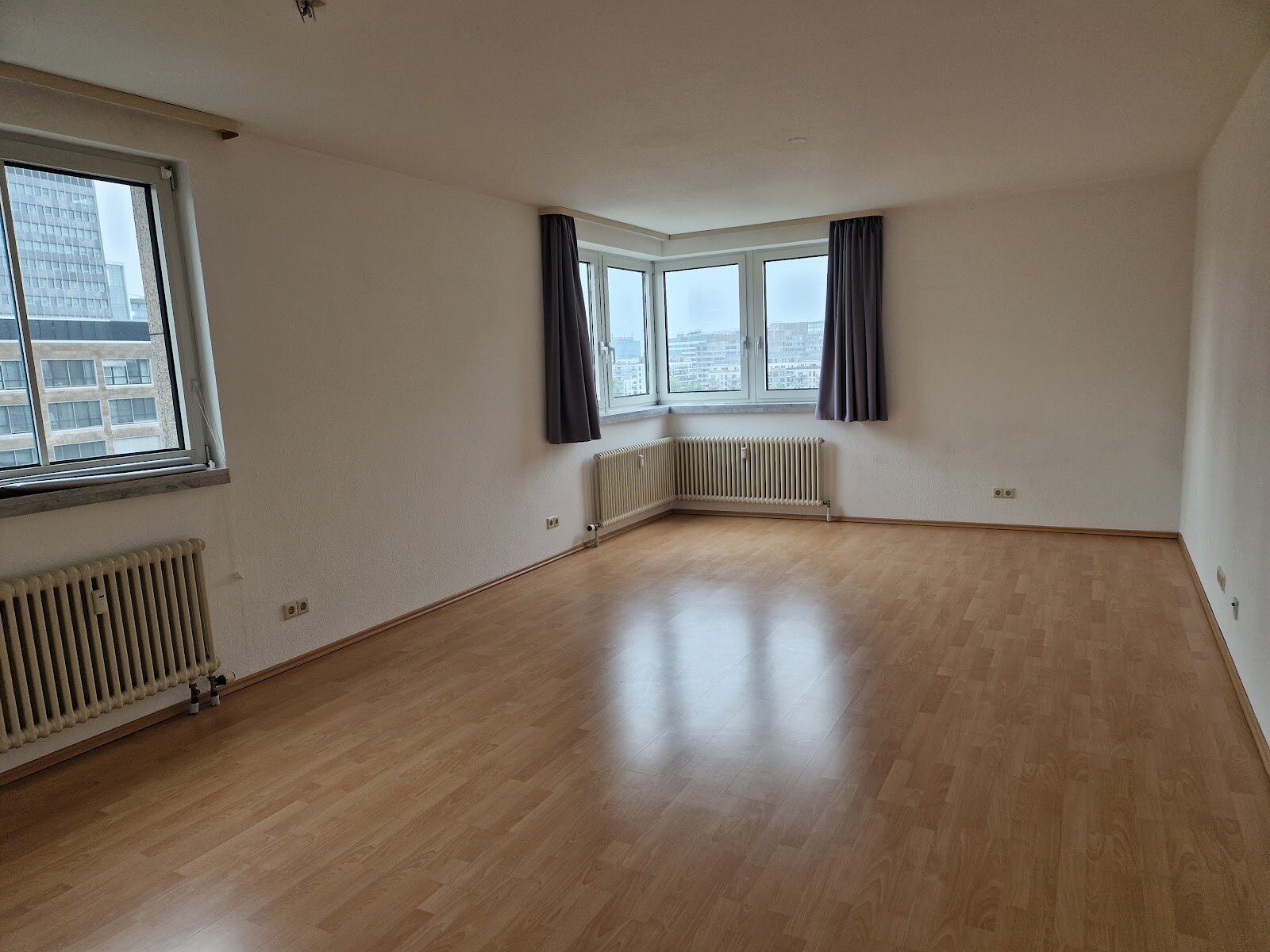 Lyoner Straße 42, 60528 Frankfurt am Main