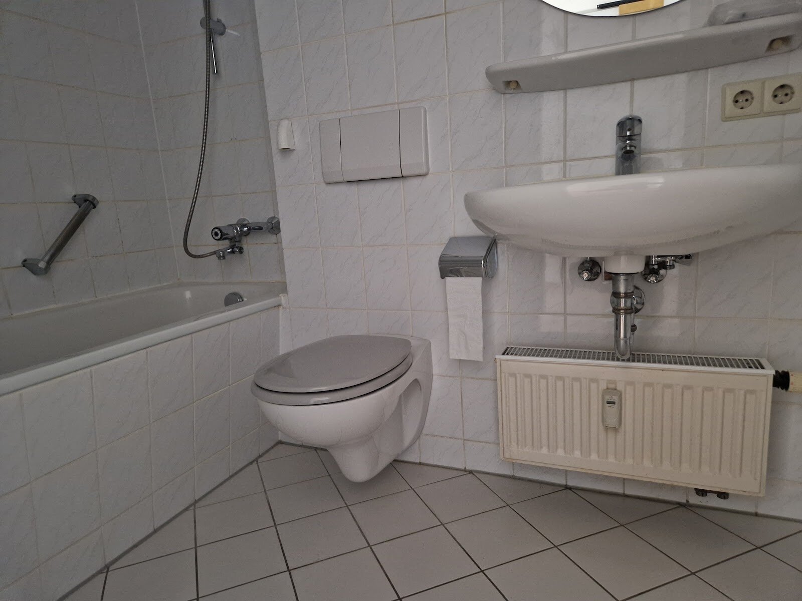 Lyoner Straße 42, 60528 Frankfurt am Main