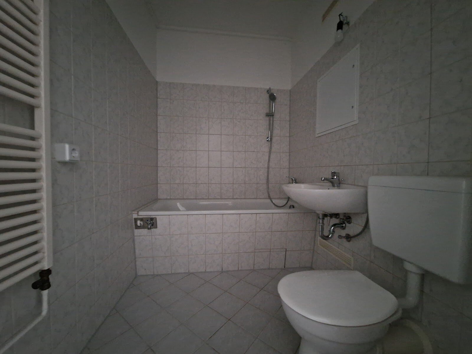 Richard-Paulick-Straße 1, 06124 Halle (Saale)