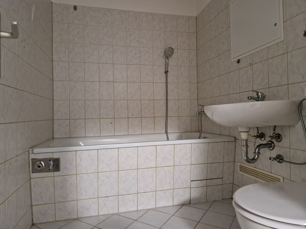 Richard-Paulick-Straße 1, 06124 Halle (Saale)