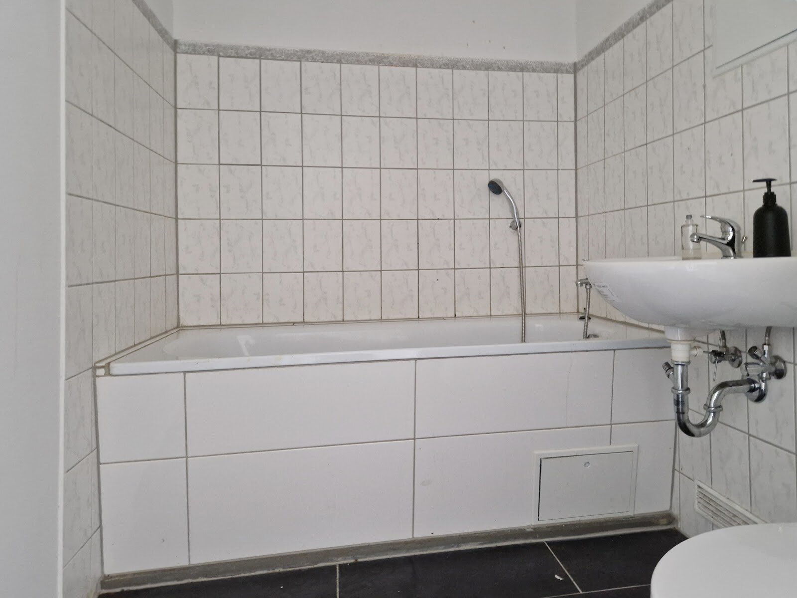 Richard-Paulick-Straße 2, 06124 Halle (Saale)