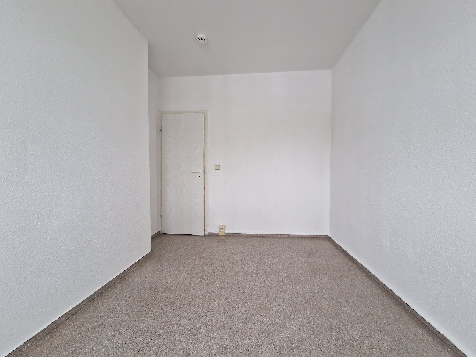 Richard-Paulick-Straße 2, 06124 Halle (Saale)