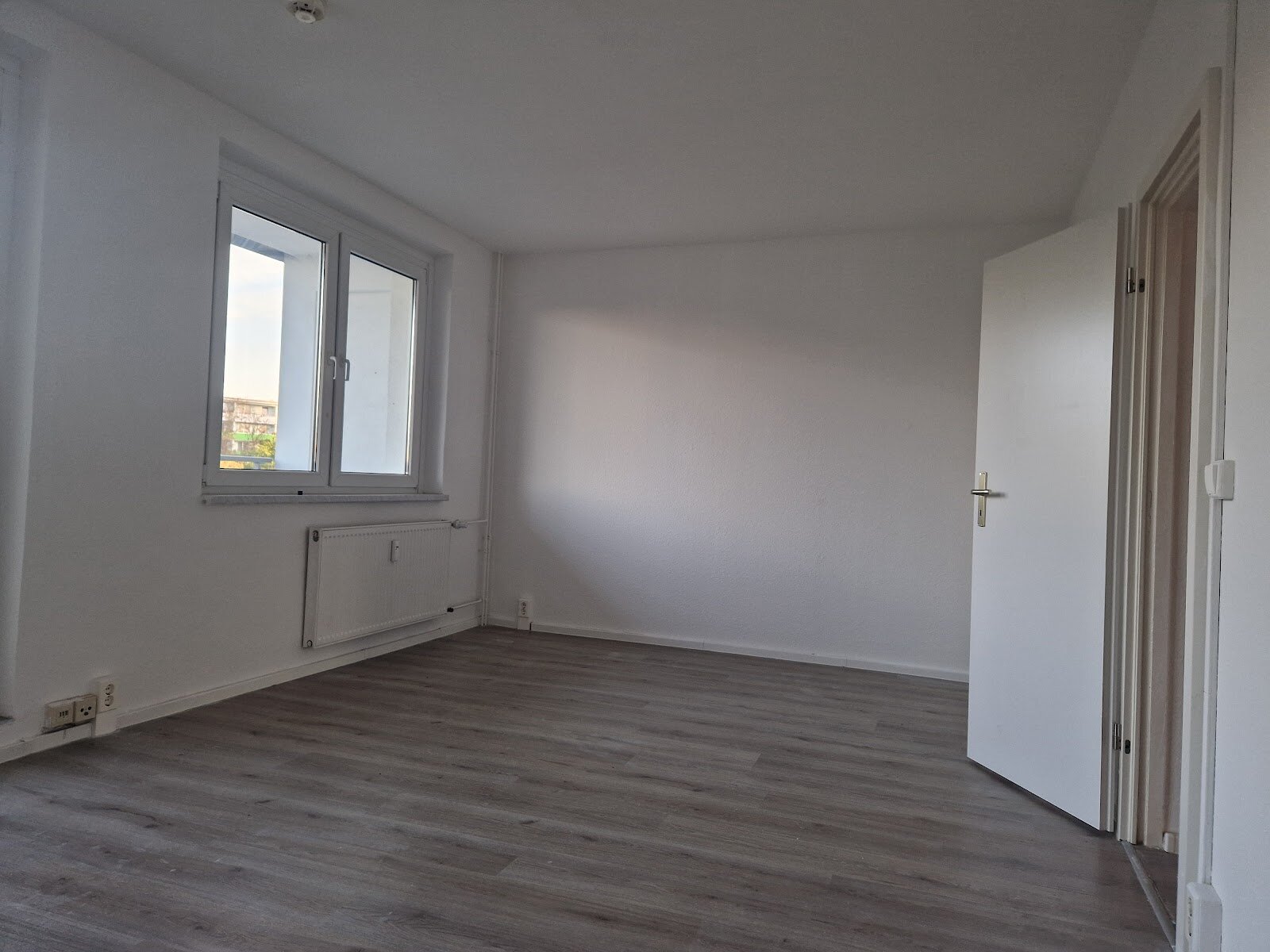 Richard-Paulick-Straße 5, 06124 Halle (Saale)