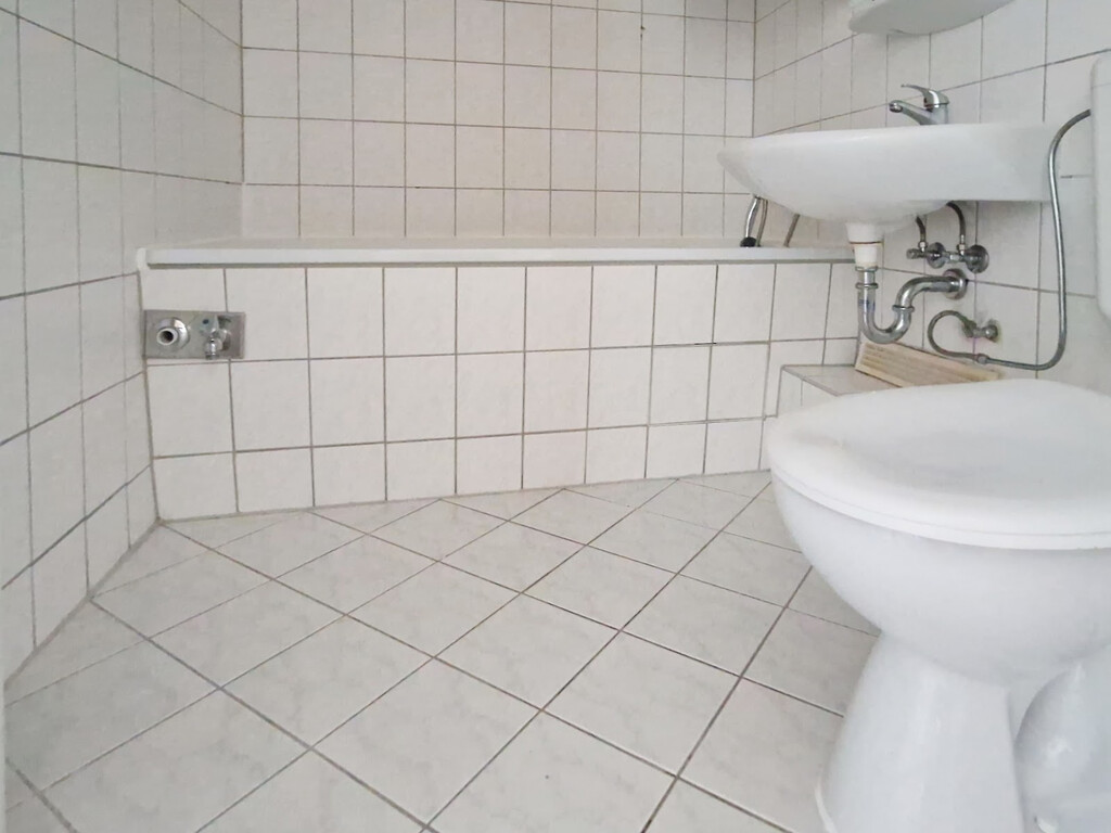 Richard-Paulick-Straße 7, 06124 Halle (Saale)