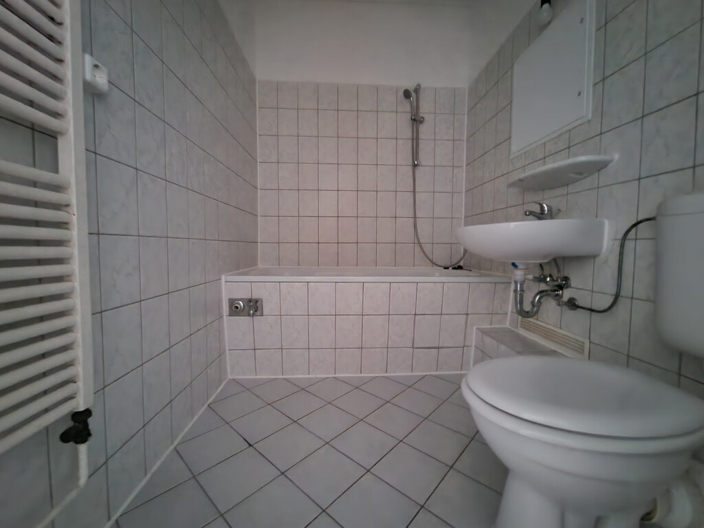Richard-Paulick-Straße 7, 06124 Halle (Saale)