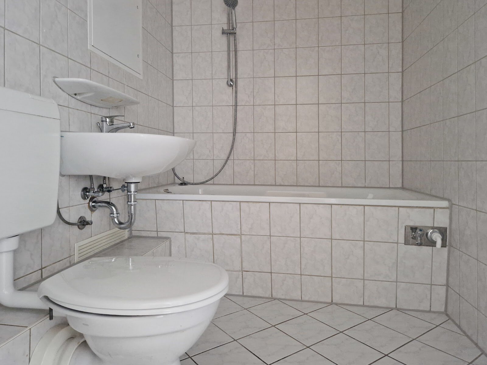 Richard-Paulick-Straße 8, 06124 Halle (Saale)
