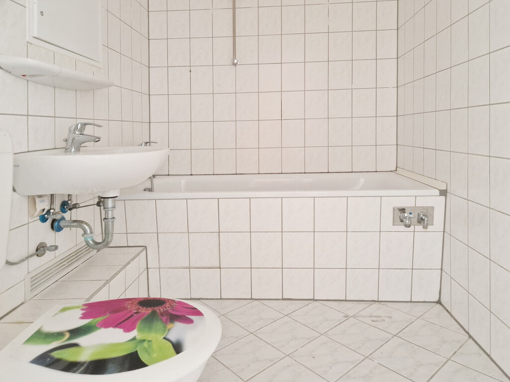 Richard-Paulick-Straße 8, 06124 Halle (Saale)