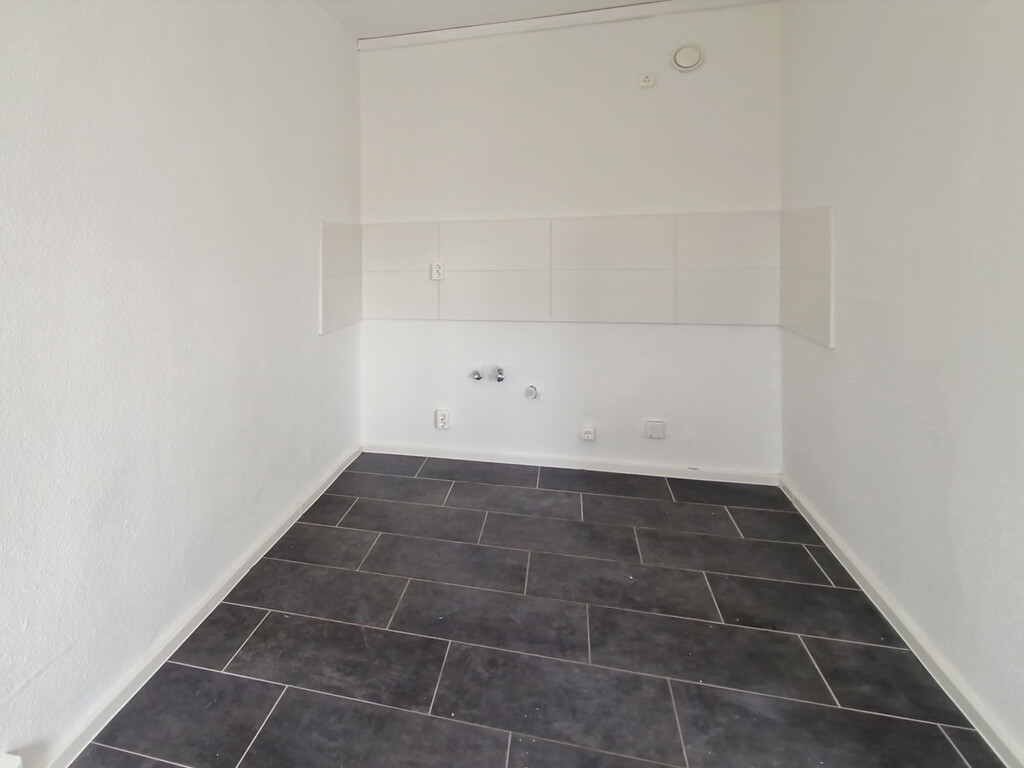 Richard-Paulick-Straße 10, 06124 Halle (Saale)