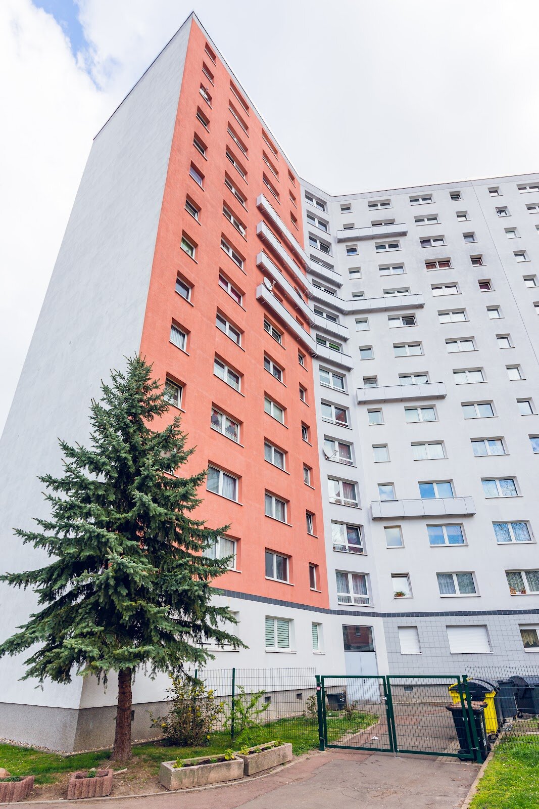 Carl-Schorlemmer-Ring 26, 06122 Halle (Saale)