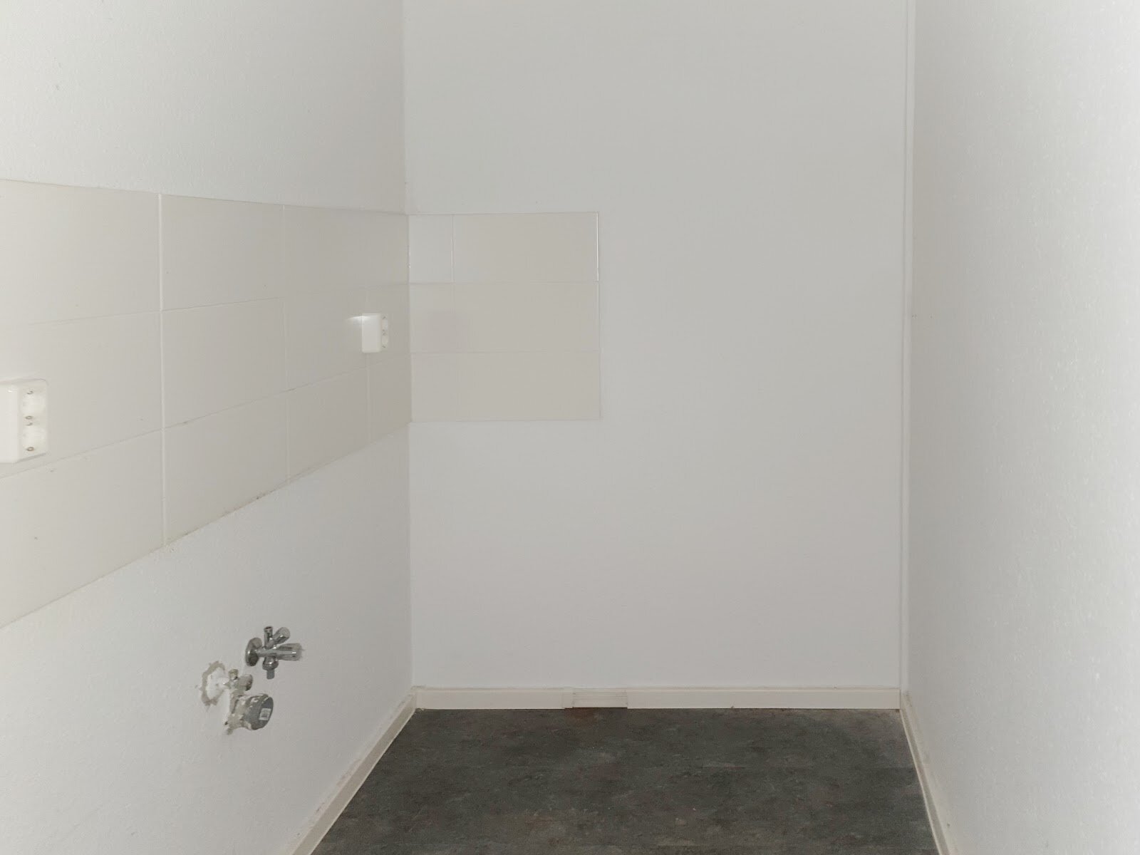 Carl-Schorlemmer-Ring 28, 06122 Halle (Saale)