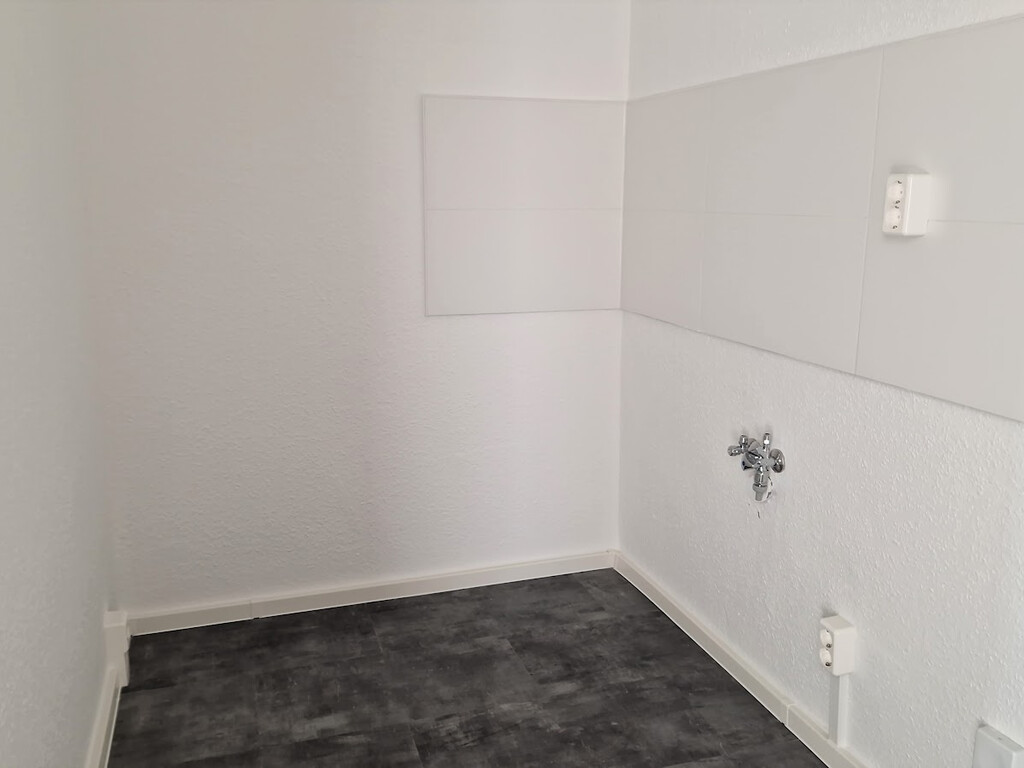 Albert-Einstein-Straße 18, 06122 Halle (Saale)