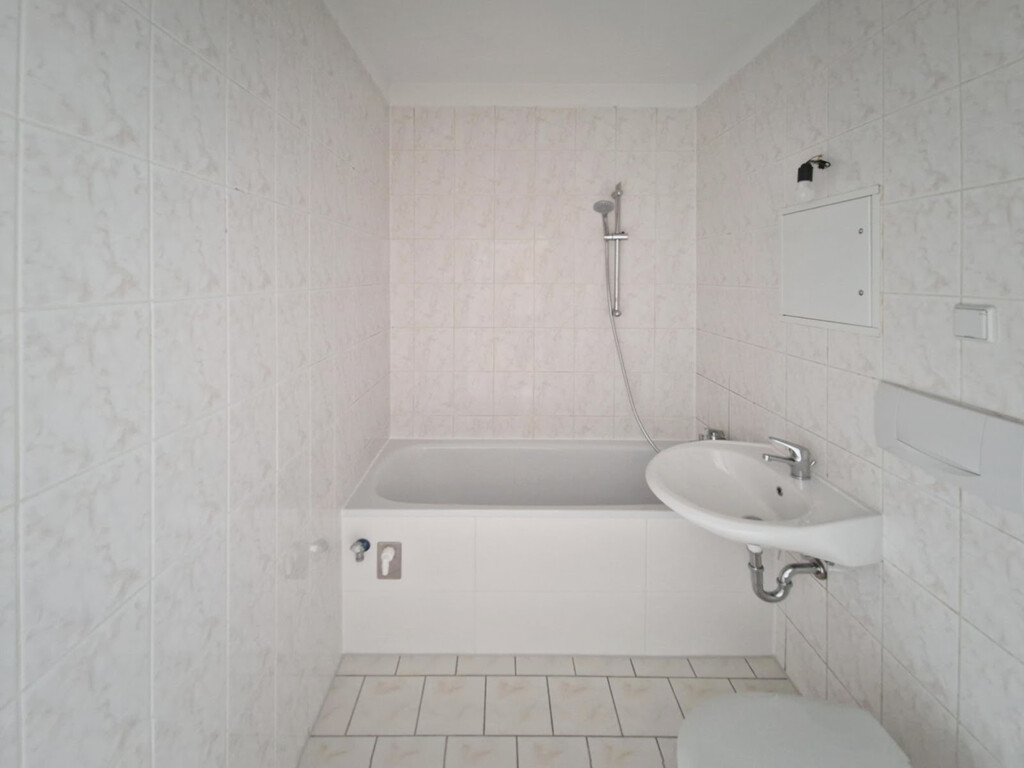 Albert-Einstein-Straße 22, 06122 Halle (Saale)