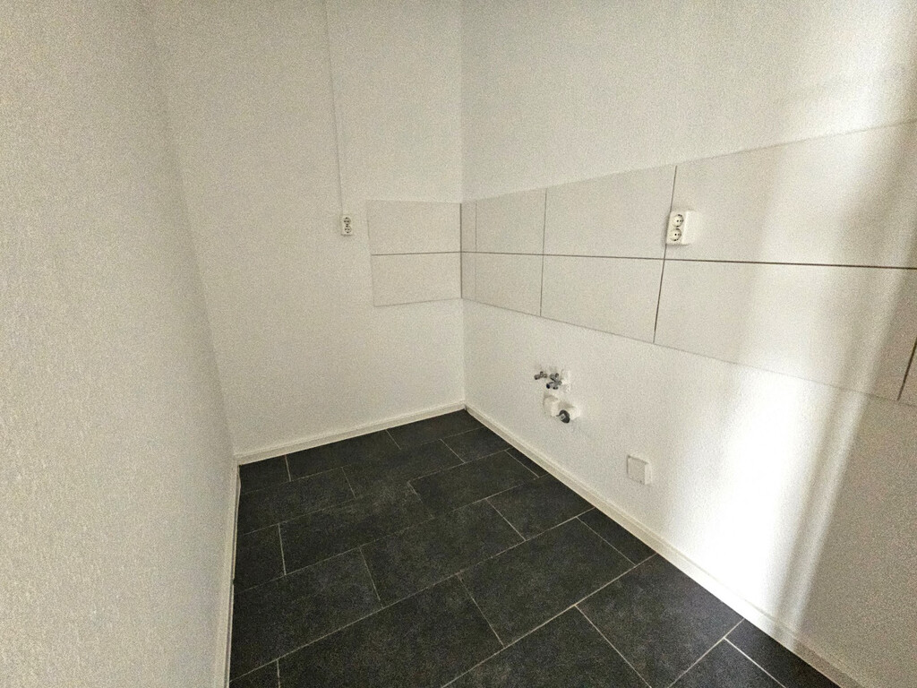 Albert-Einstein-Straße 22, 06122 Halle (Saale)