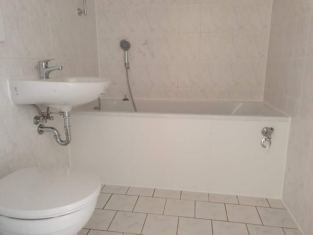 Albert-Einstein-Straße 24, 06122 Halle (Saale)