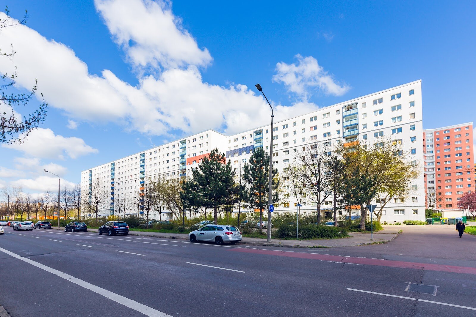 Albert-Einstein-Straße 26, 06122 Halle (Saale)
