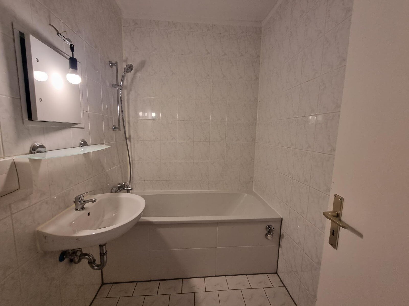 Albert-Einstein-Straße 28, 06122 Halle (Saale)