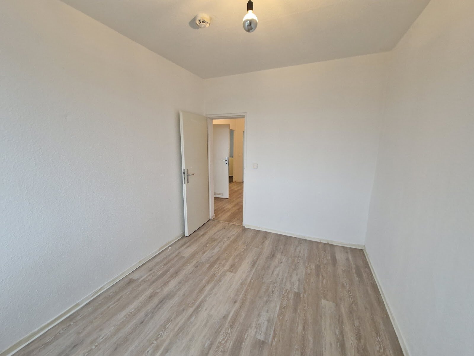 Friedrich-Engels-Ring 59, 15562 Rüdersdorf bei Berlin