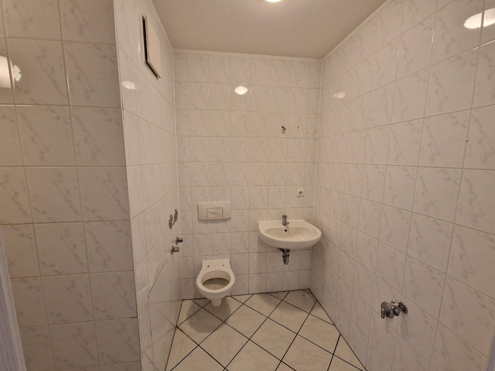 Thierbacher Straße 13B, 03048 Cottbus