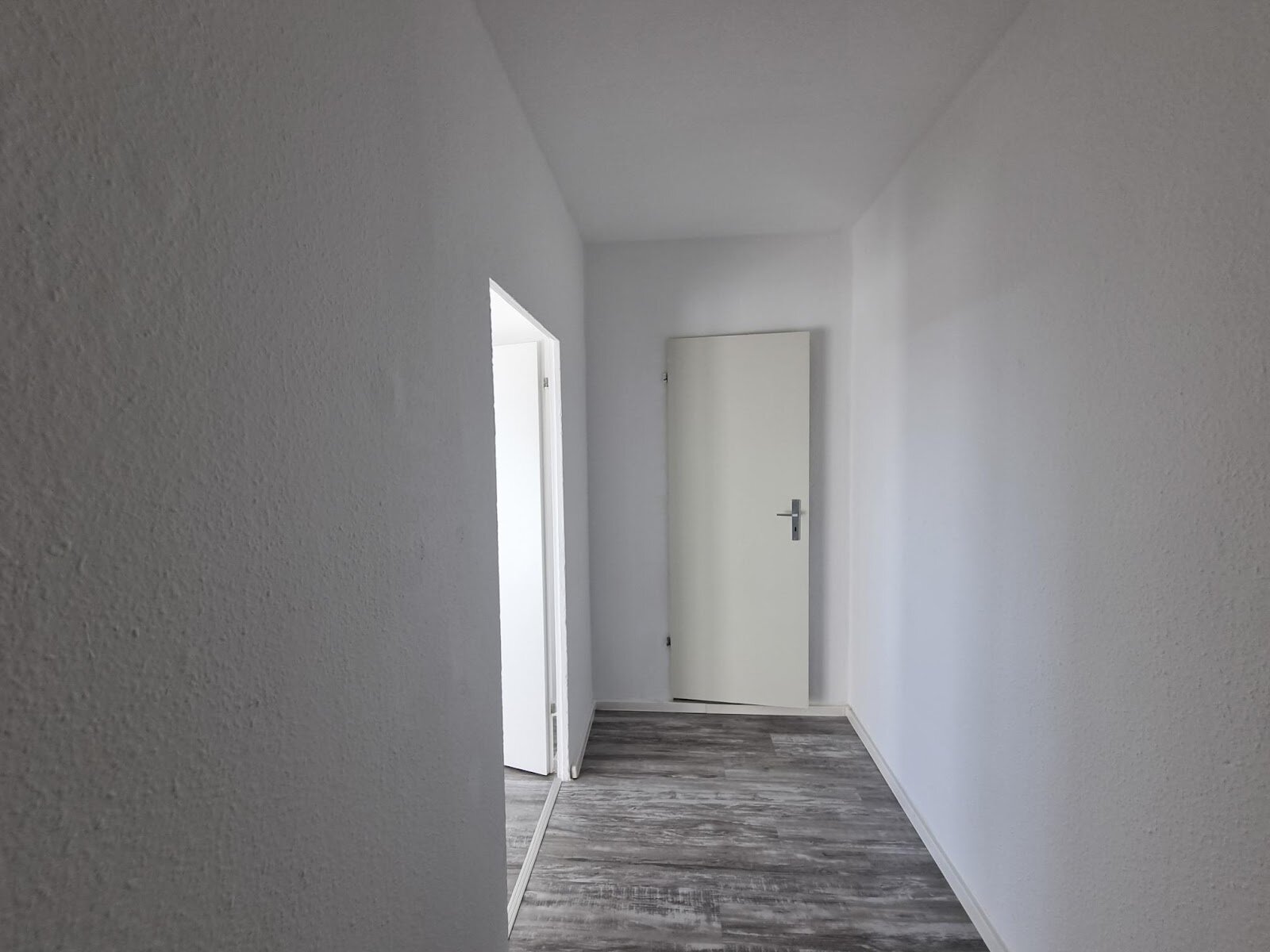 Bruno-Taut-Ring 162, 39130 Magdeburg