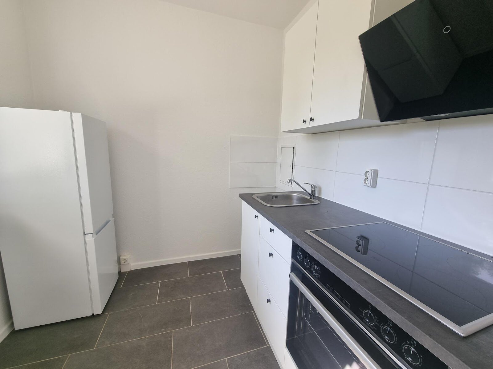 Bruno-Taut-Ring 162, 39130 Magdeburg