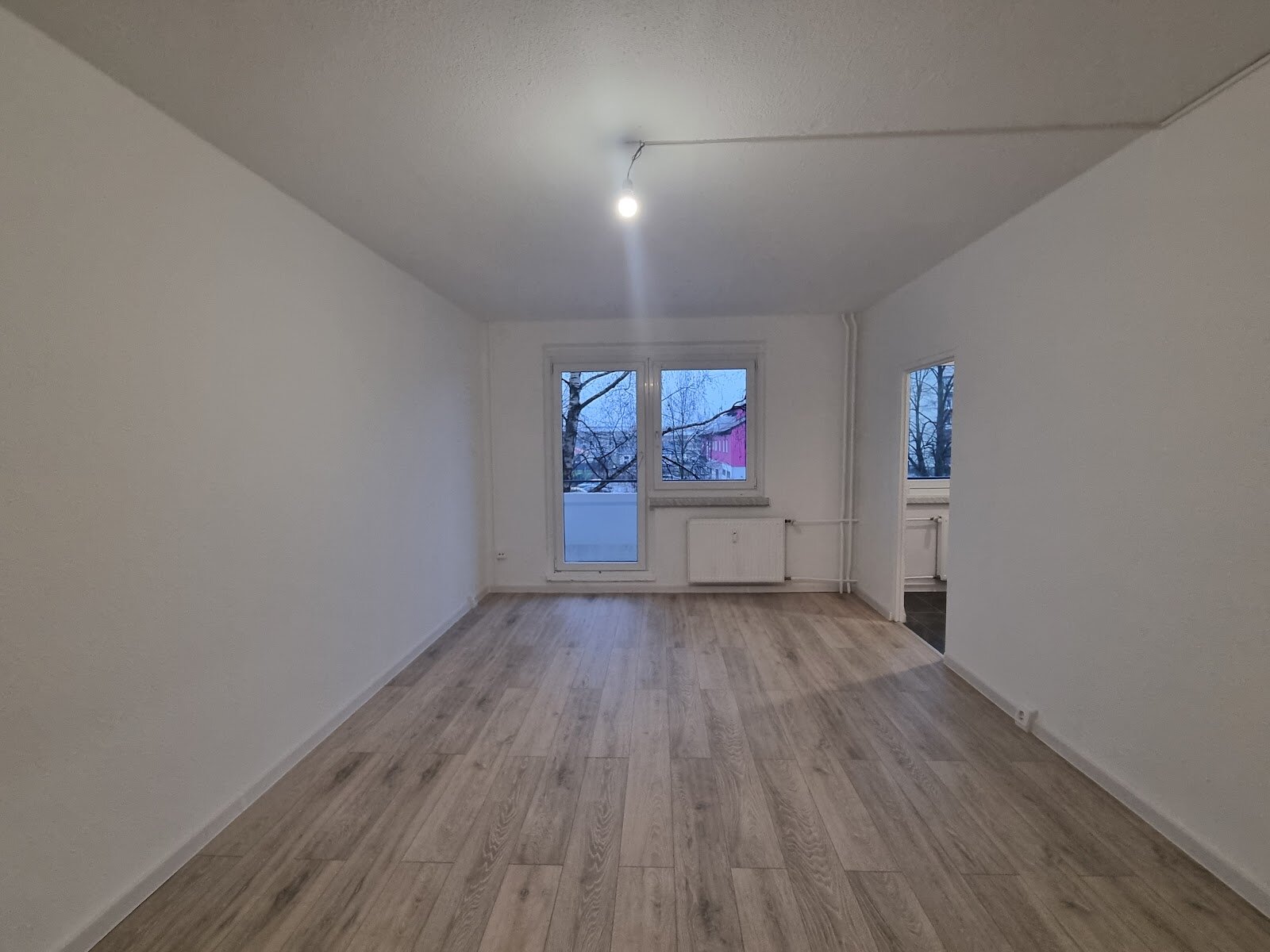 Bruno-Taut-Ring 163, 39130 Magdeburg