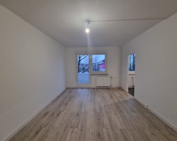 Bruno-Taut-Ring 163, 39130 Magdeburg
