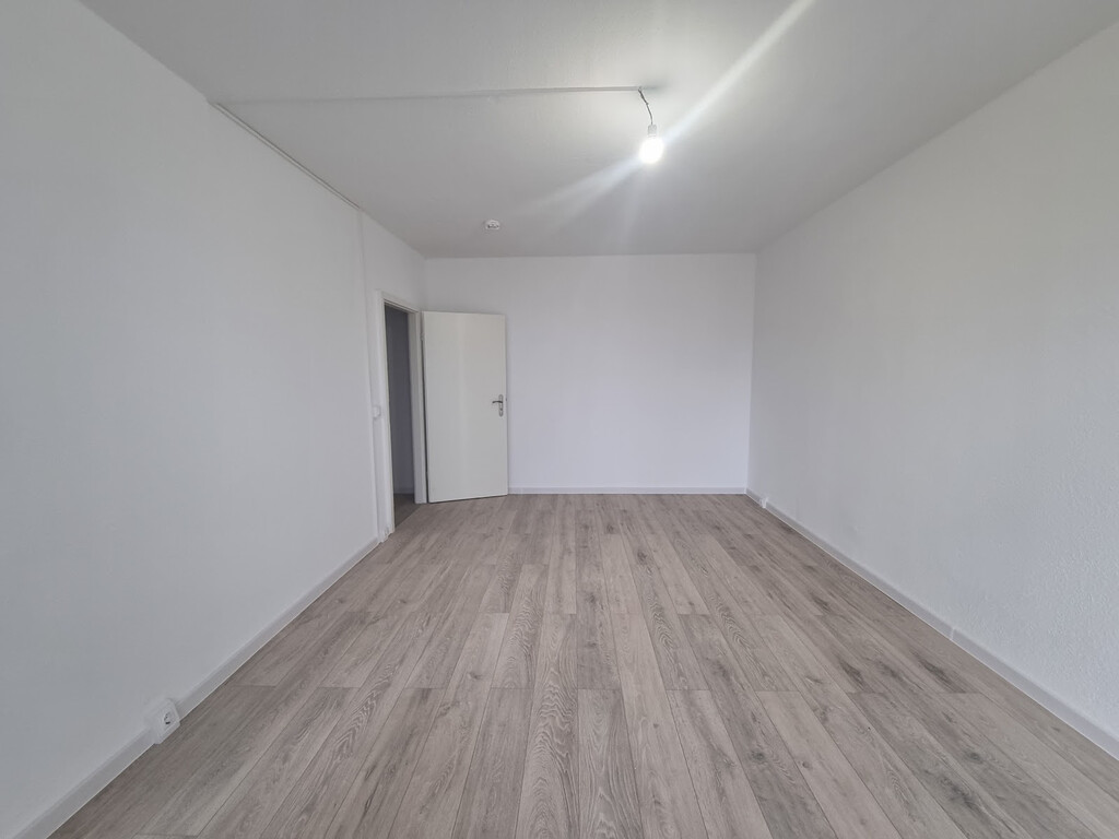 Bruno-Taut-Ring 163, 39130 Magdeburg