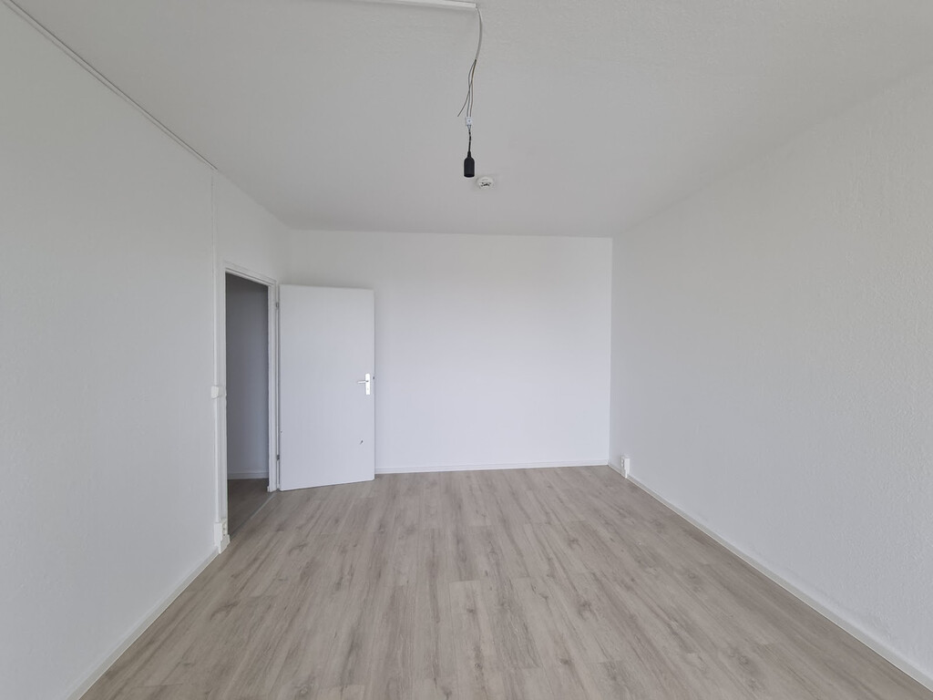 Bruno-Taut-Ring 164, 39130 Magdeburg