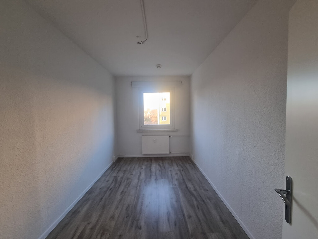 Bruno-Taut-Ring 165, 39130 Magdeburg