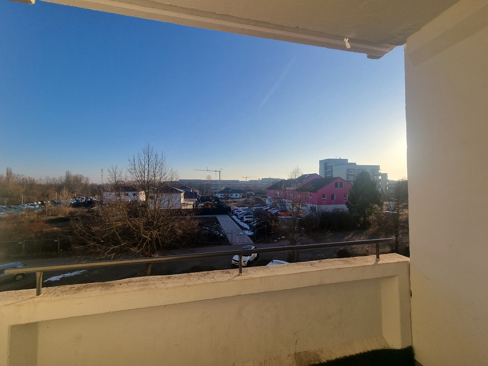 Bruno-Taut-Ring 165, 39130 Magdeburg