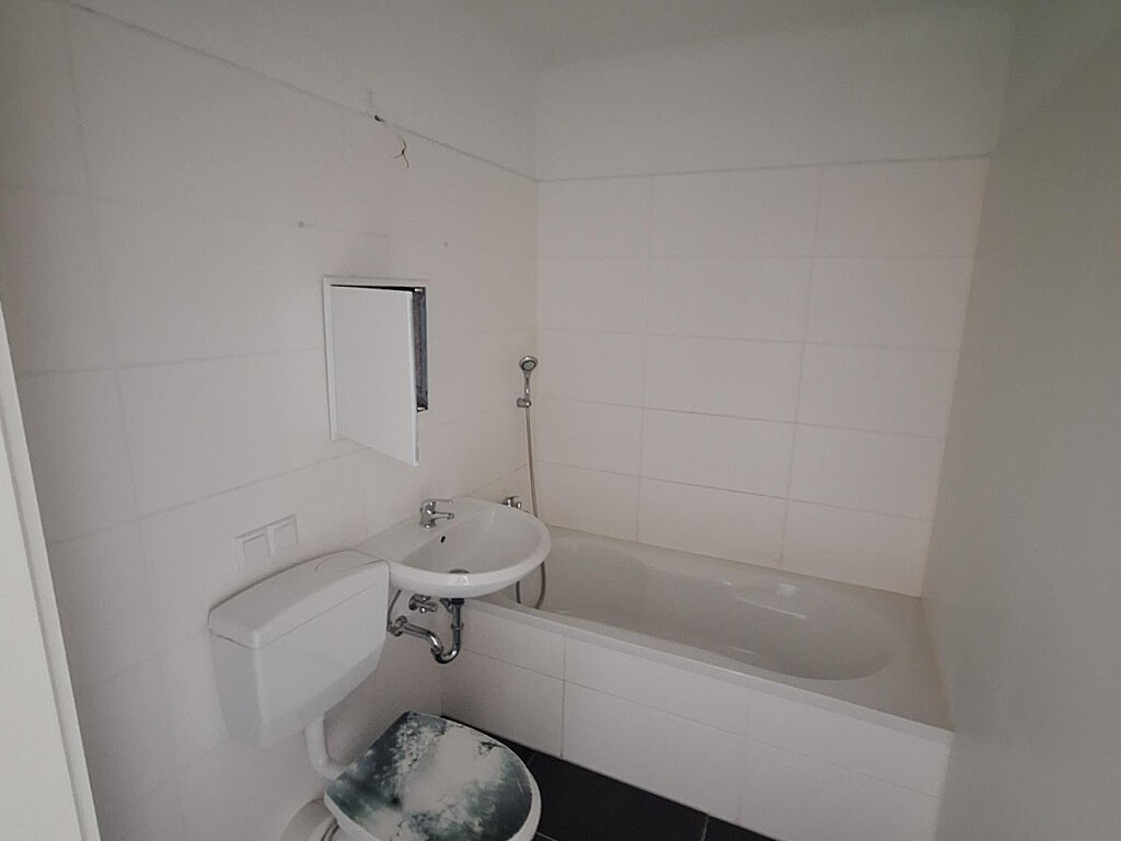 Bruno-Taut-Ring 166, 39130 Magdeburg