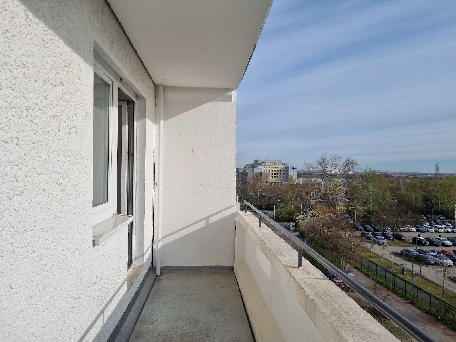 Bruno-Taut-Ring 166, 39130 Magdeburg