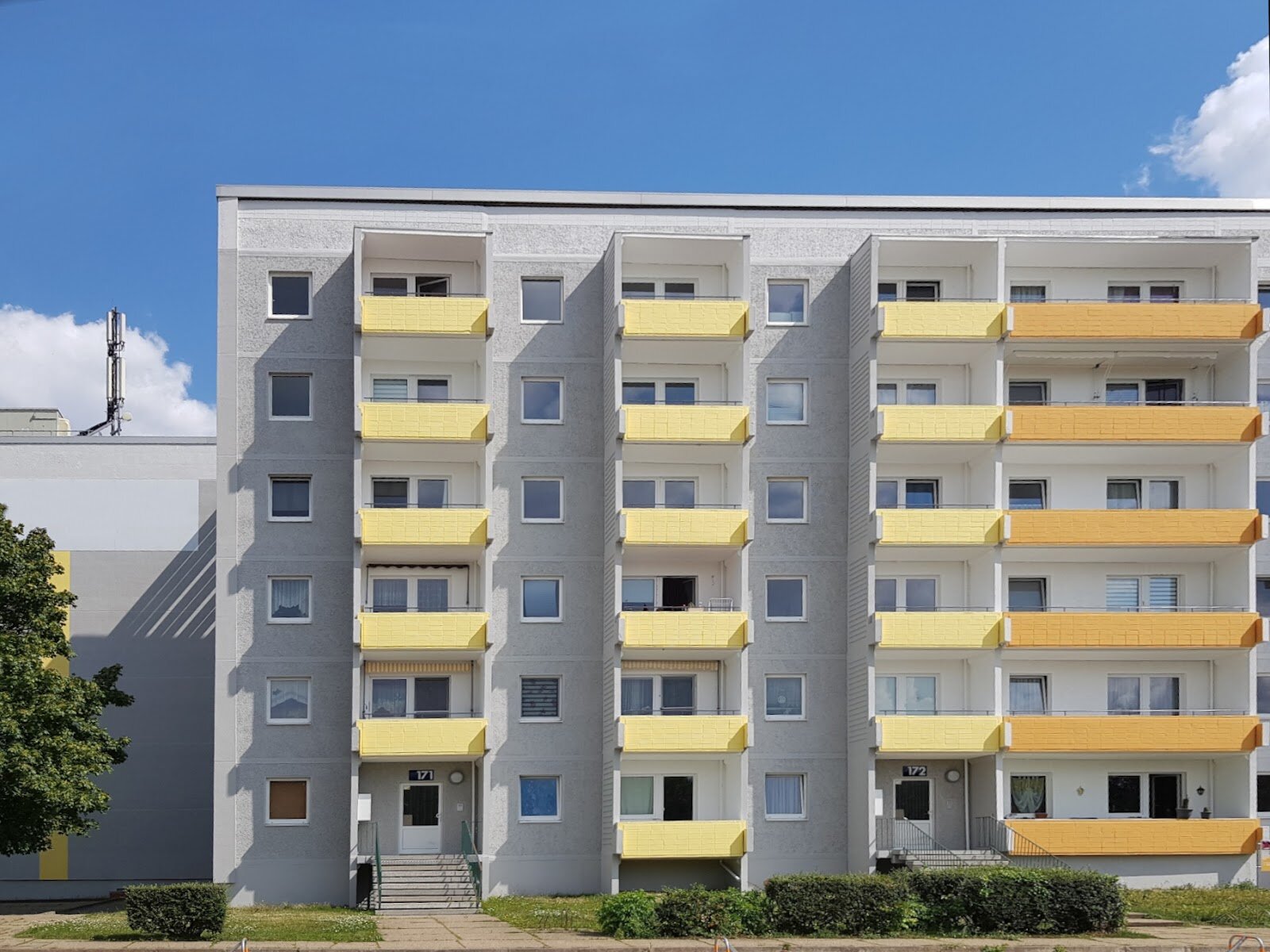 Bruno-Taut-Ring 168, 39130 Magdeburg